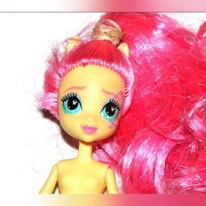EQUESTRIA FLUTTERSHY DOLL - Pink Hair